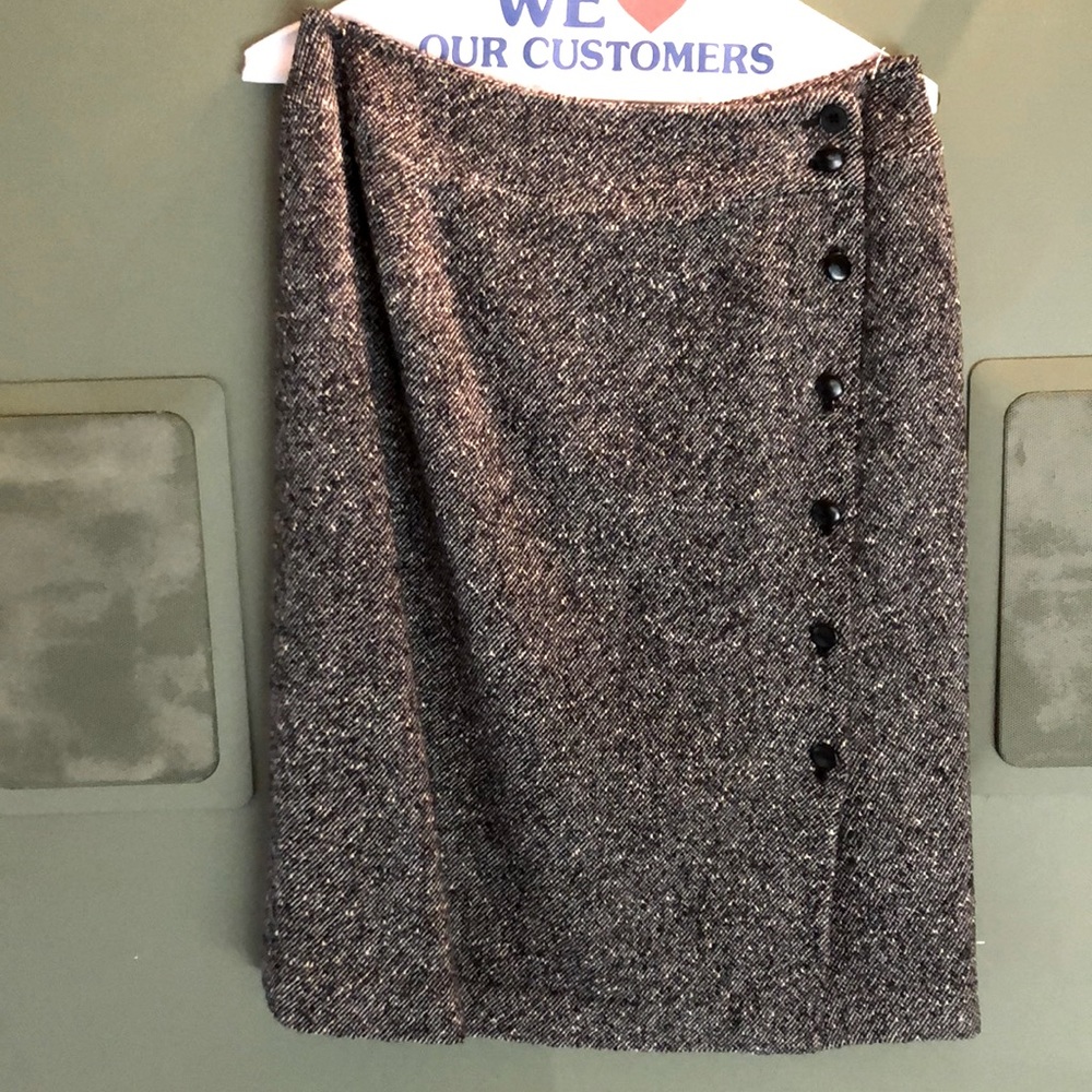 Classic Talbots black and white wool skirt. Size 10.